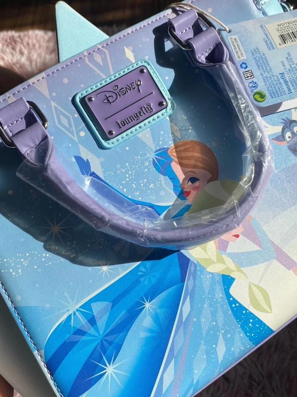 Loungefly Disney Frozen Princess Elsa Ice Castle Crossbody Bag NWT